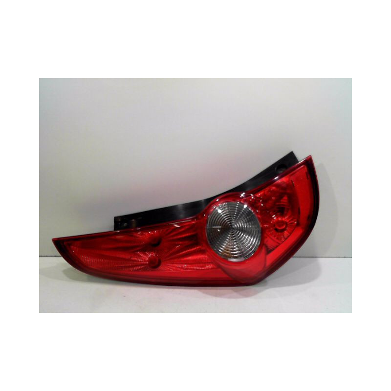 FEU ARRIERE GAUCHE  OPEL AGILA