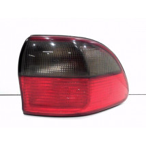FEU ARRIERE DROIT OPEL OMEGA