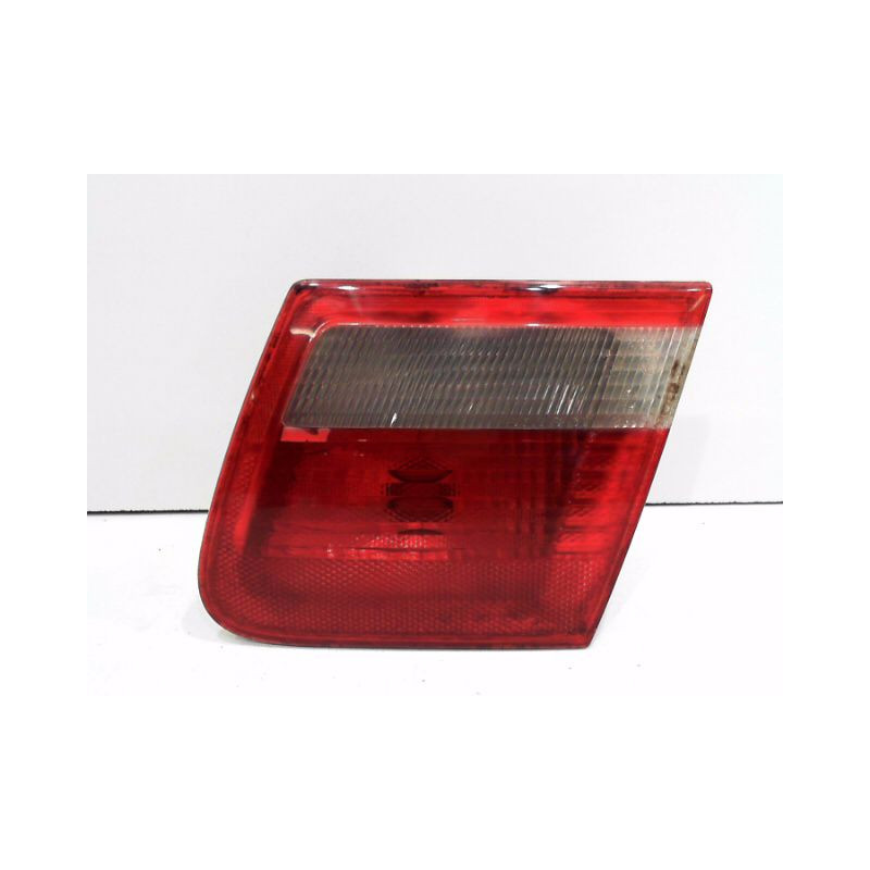 FEU ARRIERE INTERIEUR DROIT B.M.W. SERIE 3