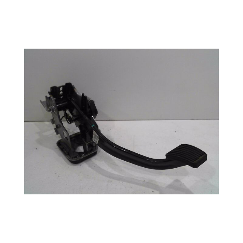 PEDALE EMBRAYAGE KIA SPORTAGE