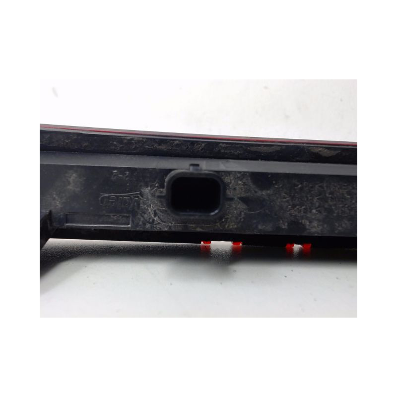 FEUX STOP SUPPLEMENTAIRE RENAULT CLIO