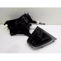LEVIER DE VITESSES TOYOTA AURIS 1.4 D-4D 