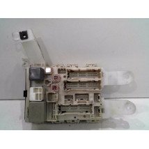 PLATINE FUSIBLE HABITACLE TOYOTA AURIS