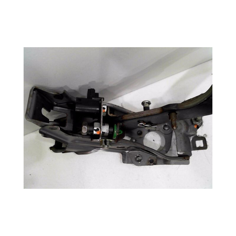 PEDALE EMBRAYAGE TOYOTA AURIS