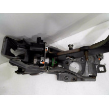 PEDALE EMBRAYAGE TOYOTA AURIS