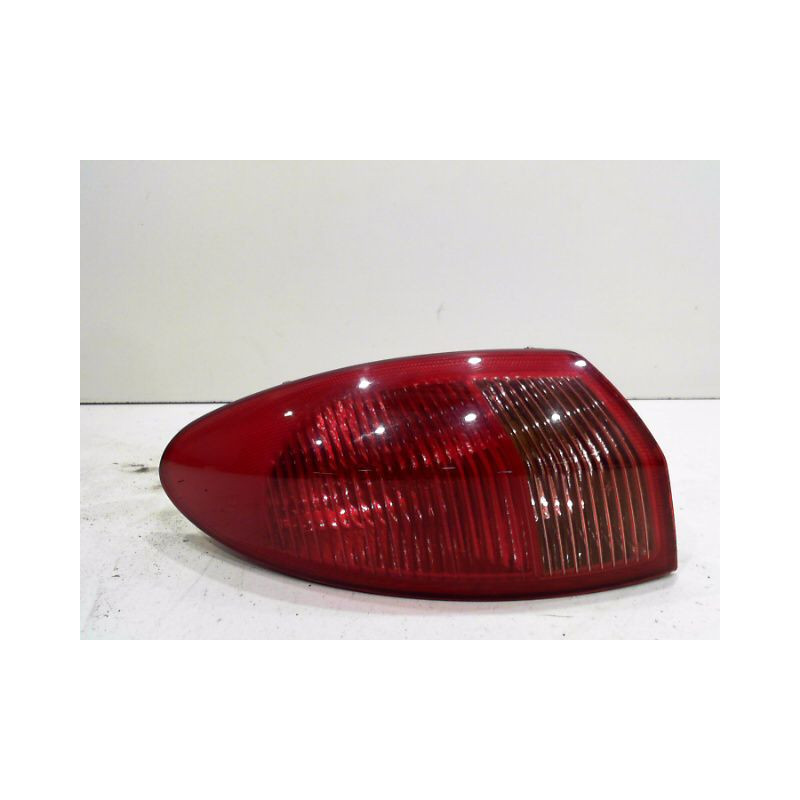 FEU ARRIERE GAUCHE  ALFA ROMEO 147