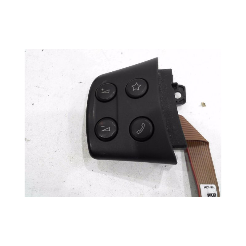 COMMANDE AUTORADIO VOLKSWAGEN PASSAT 2005-