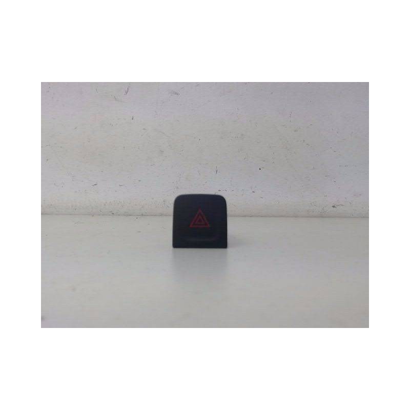 BOUTON DE WARNING RENAULT KADJAR