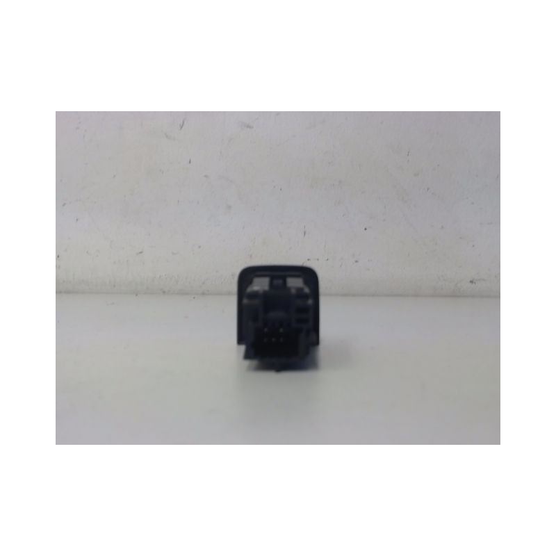 BOUTON DE WARNING RENAULT KADJAR
