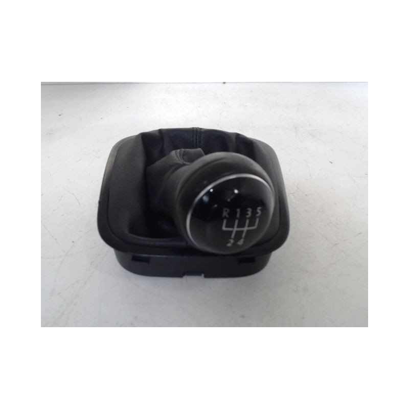 POMMEAU LEVIER VITESSES VOLKSWAGEN POLO 2009- 1.2 TDI