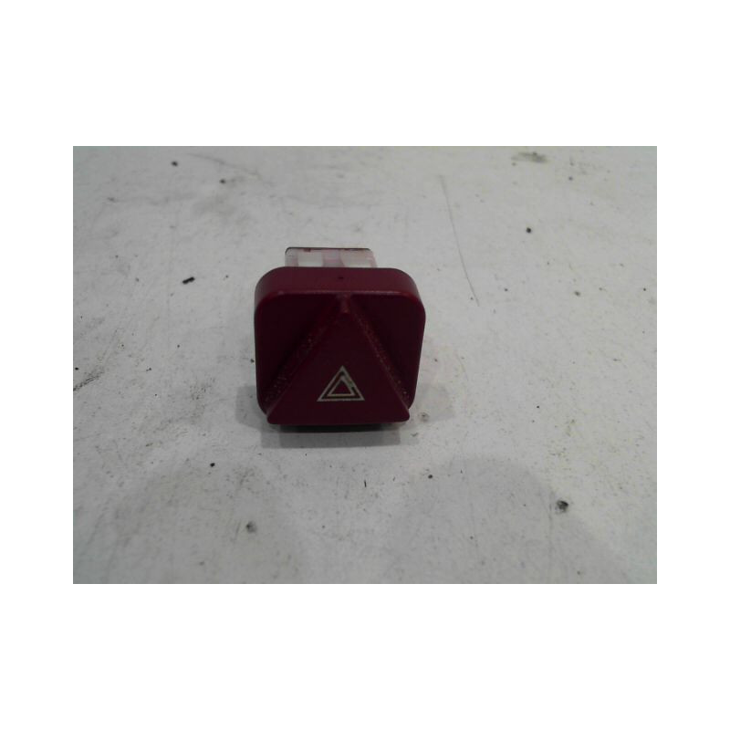 BOUTON DE WARNING PEUGEOT 1007