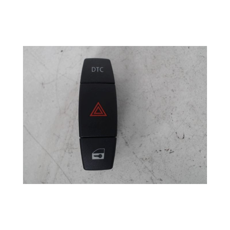 BOUTON DE WARNING B.M.W. SERIE 1
