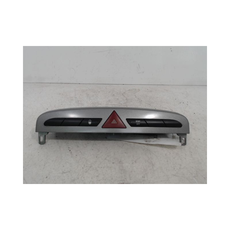 BOUTON DE WARNING PEUGEOT 308