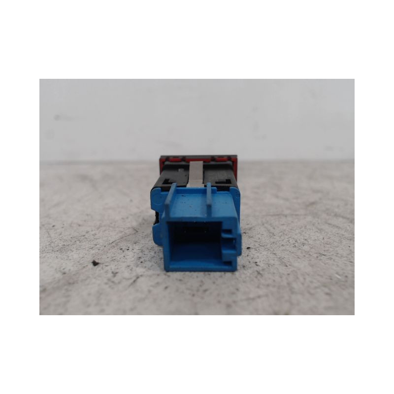 BOUTON DE WARNING VOLKSWAGEN POLO