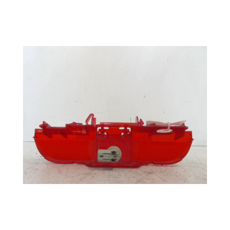 FEUX STOP SUPPLEMENTAIRE MAZDA 2