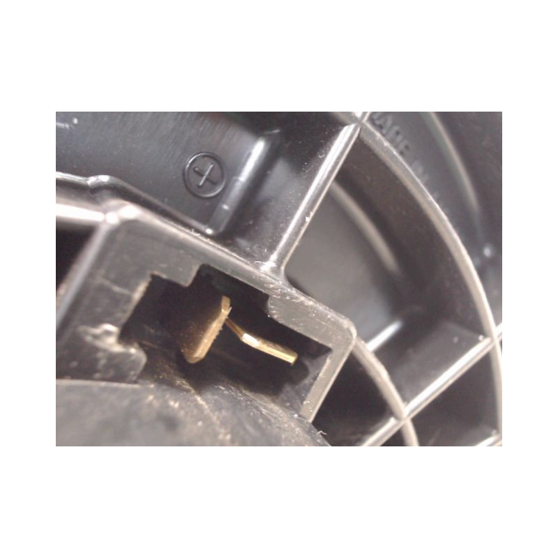 MOTEUR VENTILATEUR CHAUFFAGE MAZDA 2