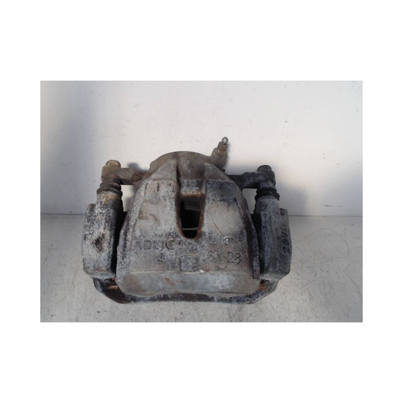 ETRIER DE FREIN AVANT GAUCHE TOYOTA RAV4