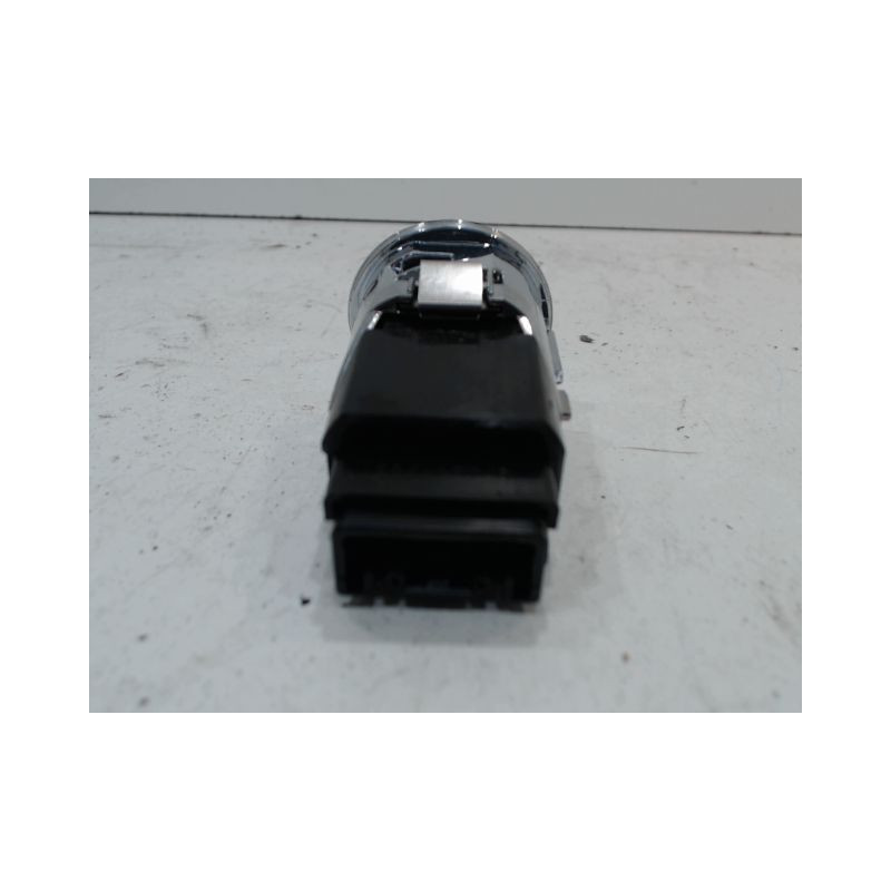BOUTON DE DEMARRAGE TOYOTA COROLLA