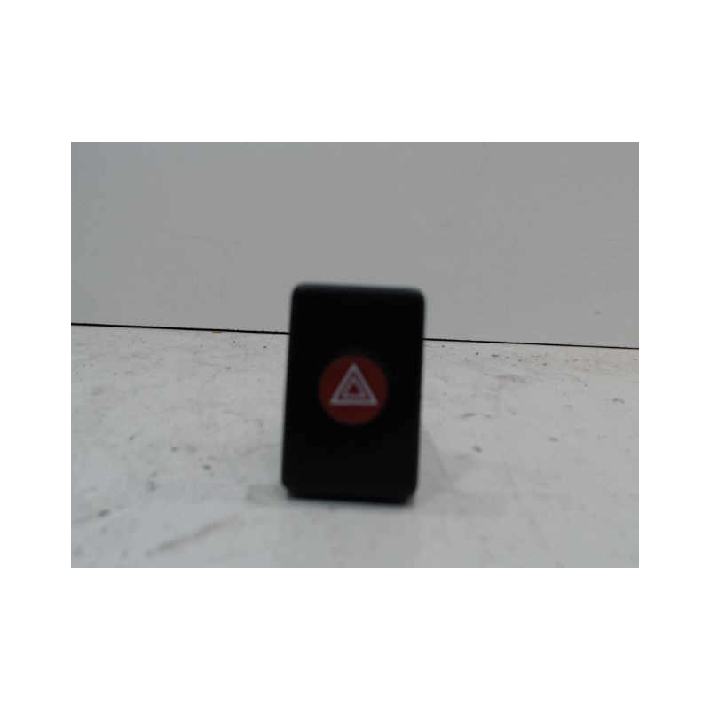 BOUTON DE WARNING DACIA LOGAN