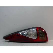 FEU ARRIERE DROIT TOYOTA YARIS