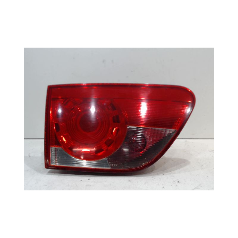 FEU ARRIERE INTERIEUR GAUCHE SEAT ALTEA