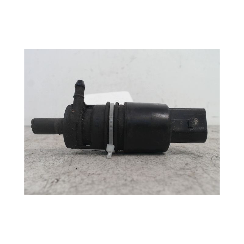 POMPE LAVE-GLACE AVANT B.M.W. SERIE 5