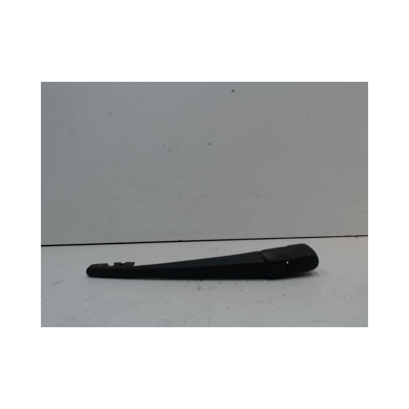 BRAS ESSUIE-GLACE ARRIERE SUZUKI SWIFT