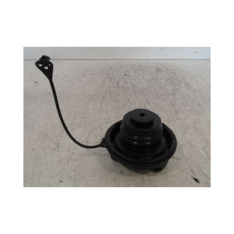 BOUCHON RESERVOIR A CARBURANT OPEL CORSA