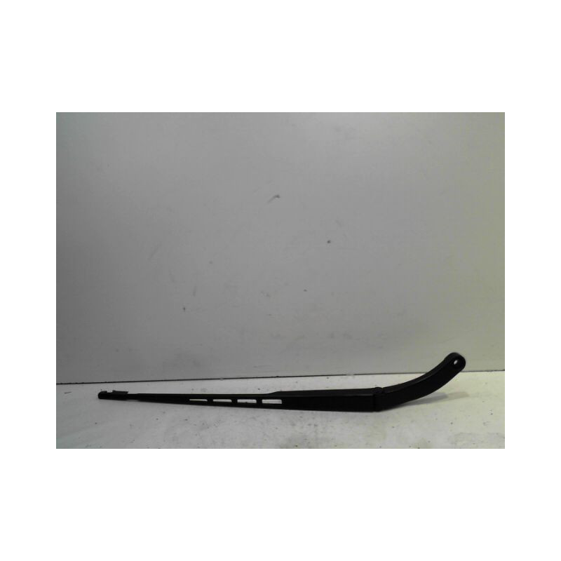 BRAS ESSUIE-GLACE AVANT DROIT AUDI A6 AVANT ALLROAD 2001-