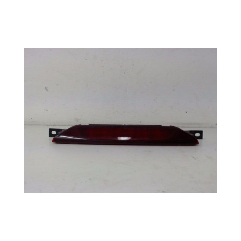 FEUX STOP SUPPLEMENTAIRE DODGE CALIBER