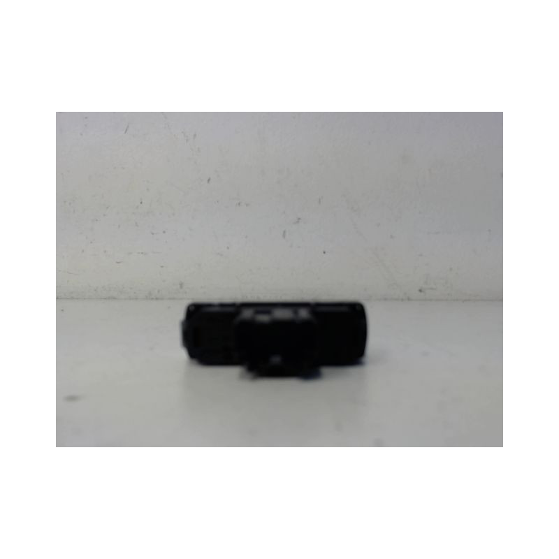 BOUTON DE WARNING FORD MONDEO