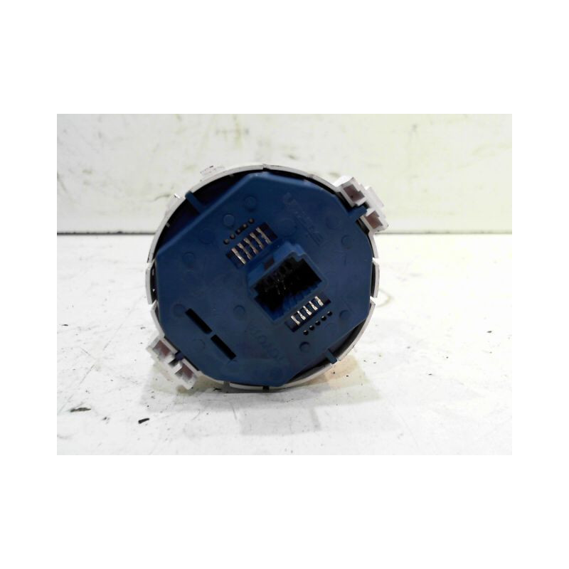 BOUTON DE WARNING TOYOTA YARIS