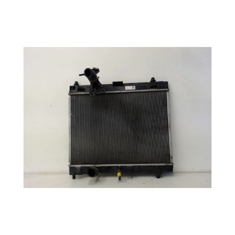 RADIATEUR TOYOTA YARIS