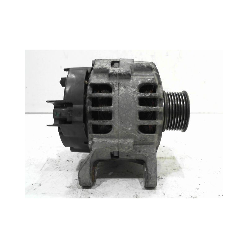 ALTERNATEUR RENAULT CLIO