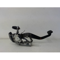PEDALE DE FREIN TOYOTA YARIS