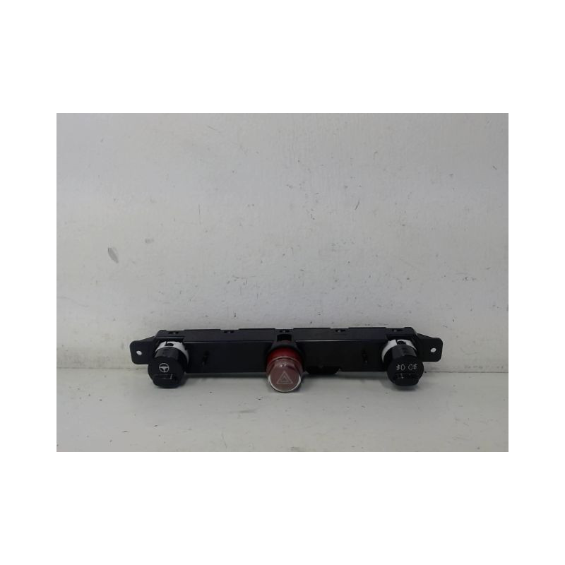 BOUTON DE WARNING FIAT 500