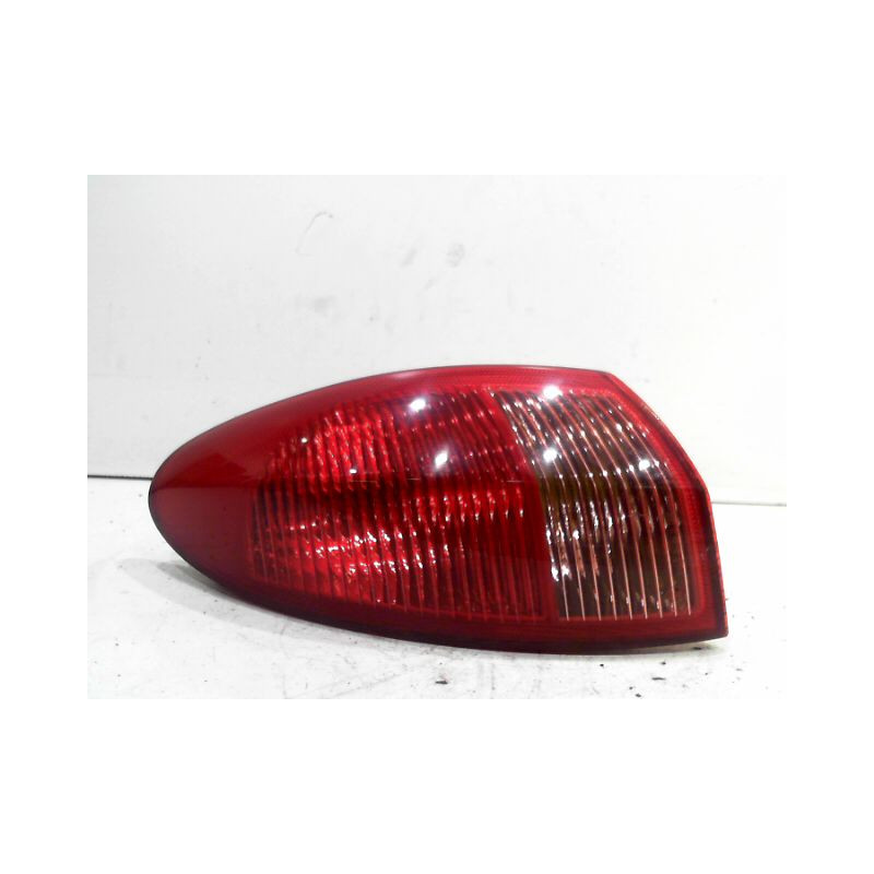 FEU ARRIERE GAUCHE  ALFA ROMEO 147