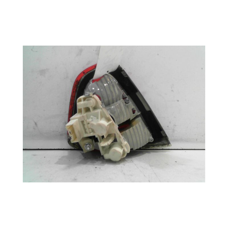 FEU ARRIERE INTERIEUR GAUCHE B.M.W. SERIE 3
