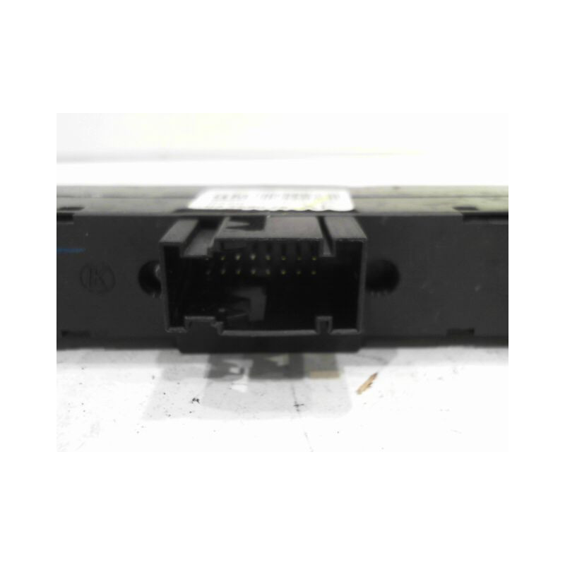 BOUTON DE WARNING OPEL ASTRA