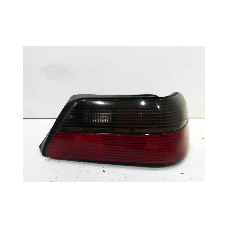 FEU ARRIERE DROIT PEUGEOT 605