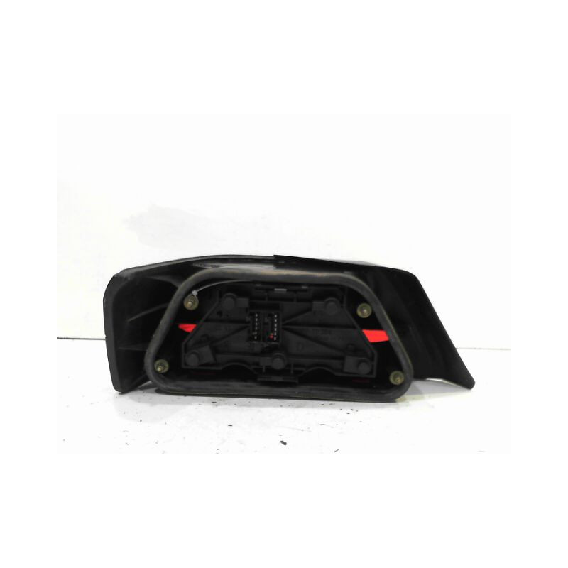 FEU ARRIERE DROIT PEUGEOT 605