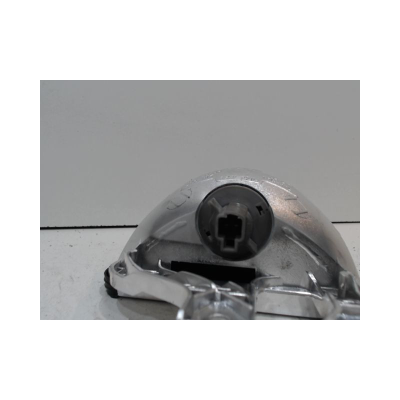 FEUX STOP SUPPLEMENTAIRE TOYOTA AVENSIS