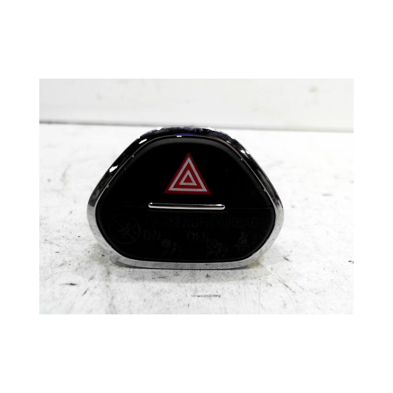 BOUTON DE WARNING OPEL CORSA