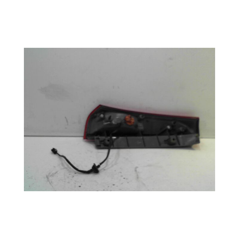 FEU ARRIERE INTERIEUR DROIT KIA CEE-D