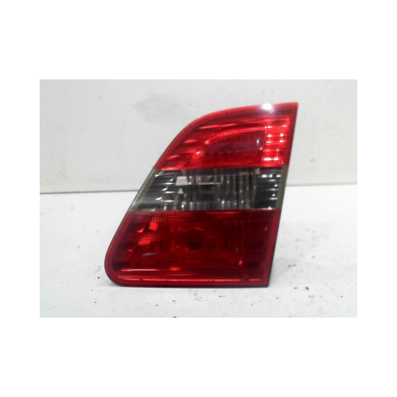 FEU ARRIERE INTERIEUR DROIT MERCEDES CLASSE B