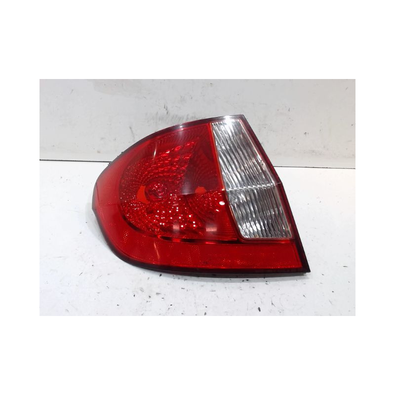 FEU ARRIERE GAUCHE  HYUNDAI GETZ