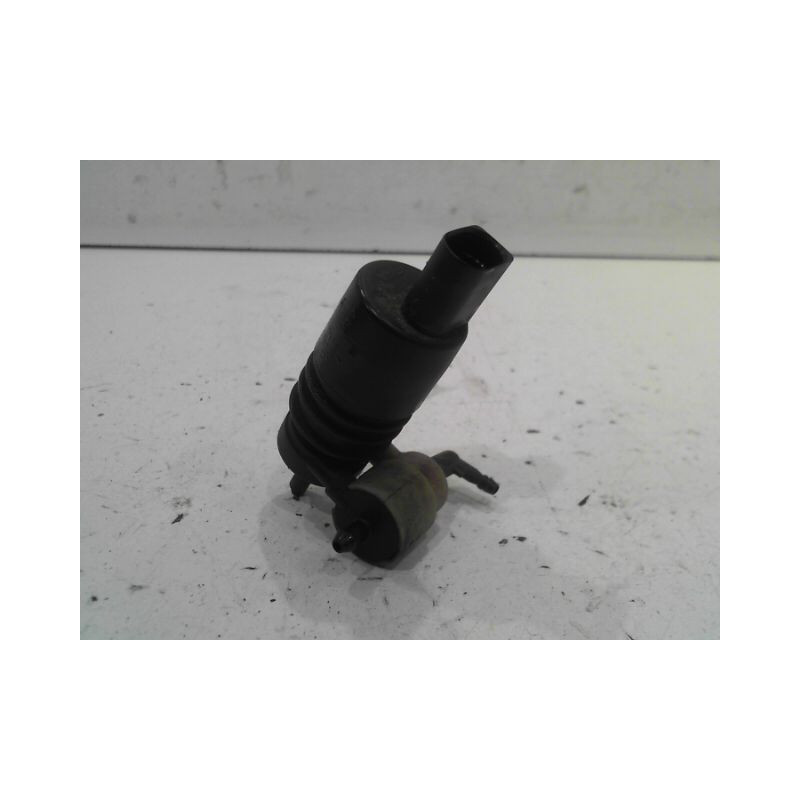 POMPE LAVE-GLACE AVANT MERCEDES CLASSE B