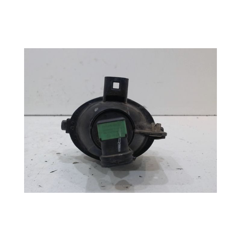PHARE ANTIBROUILLARD AVANT GAUCHE JEEP G.CHEROKE