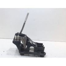 LEVIER DE VITESSES PEUGEOT 208 1.2 VTI 82