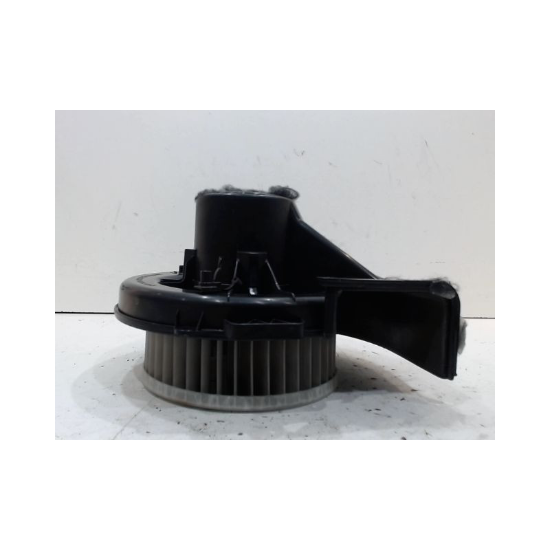 MOTEUR VENTILATEUR CHAUFFAGE SKODA FABIA